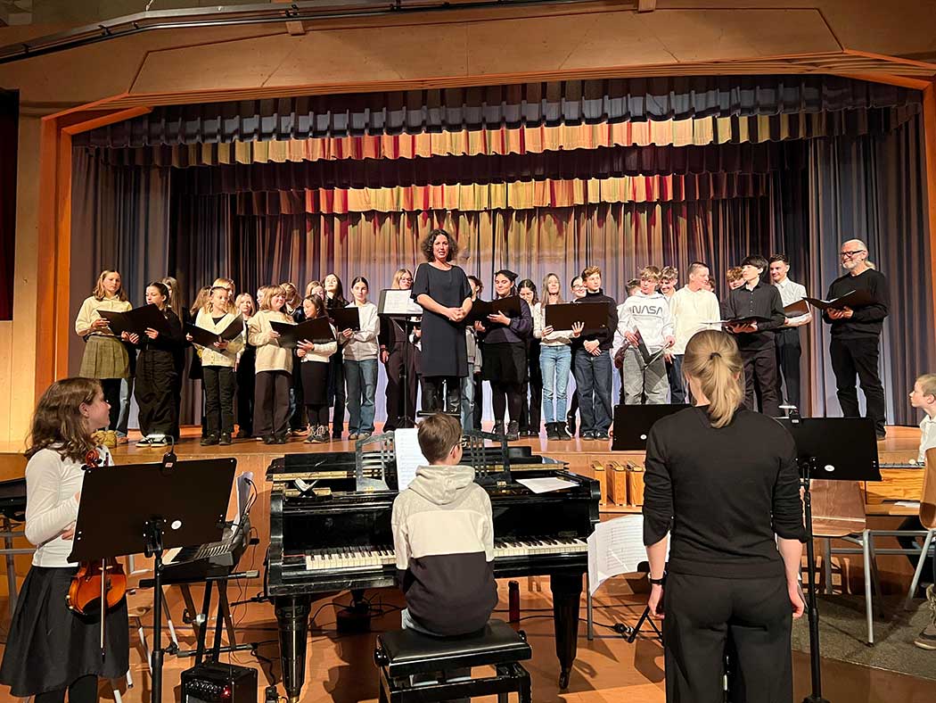 Am 15. November 2025 wird der Chor gemeinsam mit der Künstlern von "ABBA - The Concert" auf der Bühne der Freiheitshalle Hof stehen und "I have a dream" singen. 